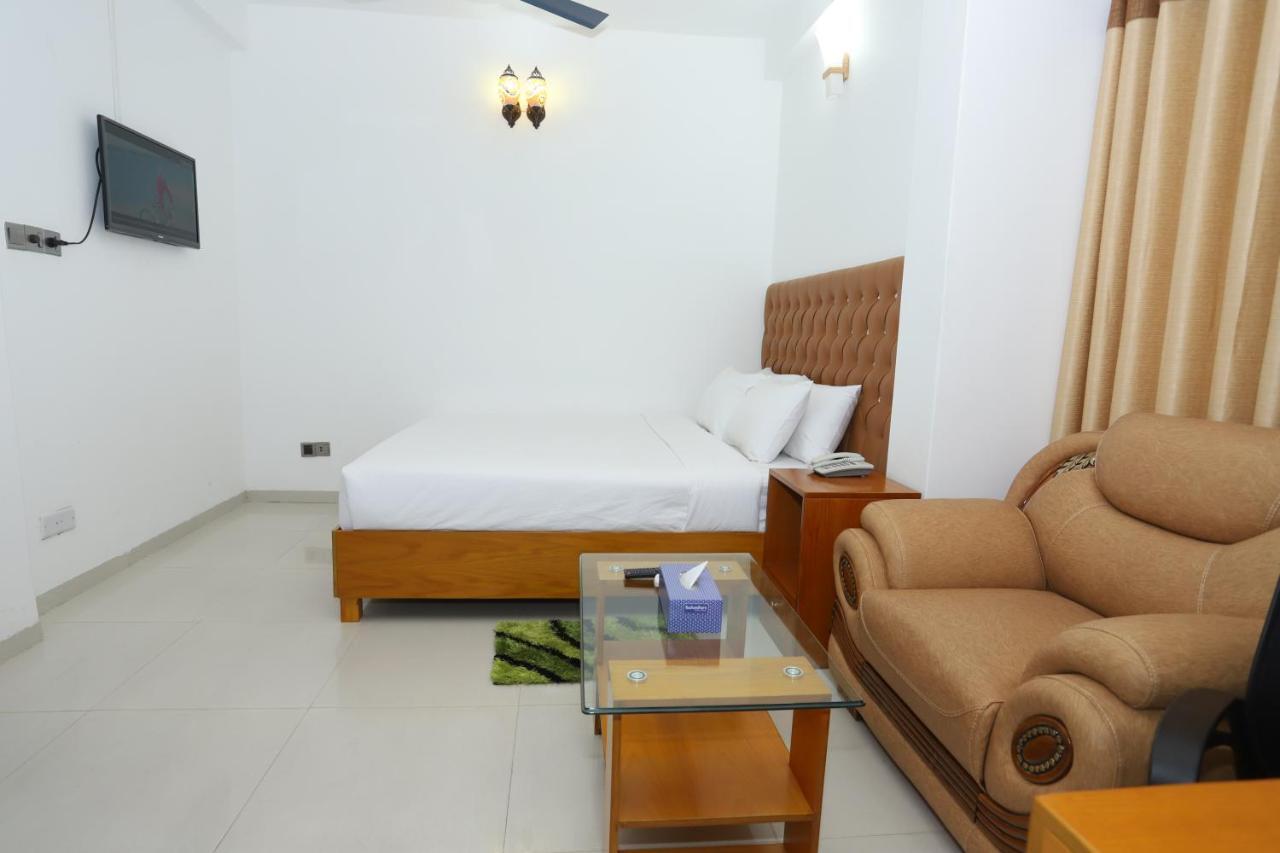 Hotel Blue Castle Dhaka Eksteriør billede